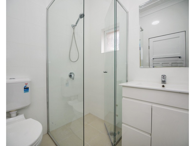 8B Gladstone Street, Burwood NSW 2134