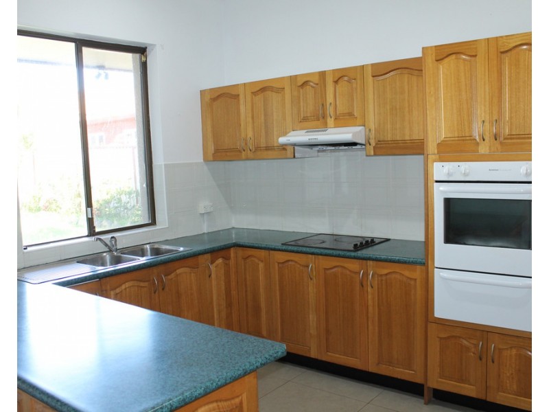 32 Waratah Street, Canterbury NSW 2193