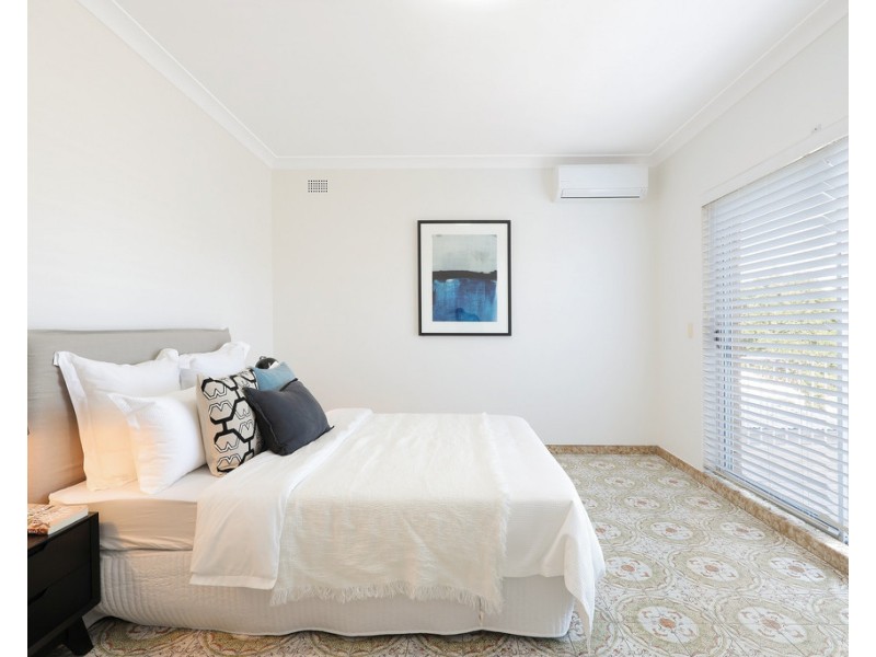 32 Chuter Avenue, Monterey NSW 2217