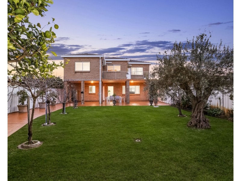 32 Chuter Avenue, Monterey NSW 2217