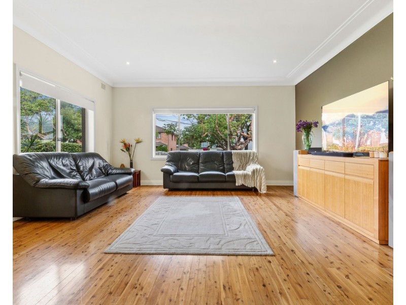 6 Robinson Street, Belfield NSW 2191