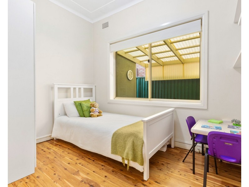 6 Robinson Street, Belfield NSW 2191