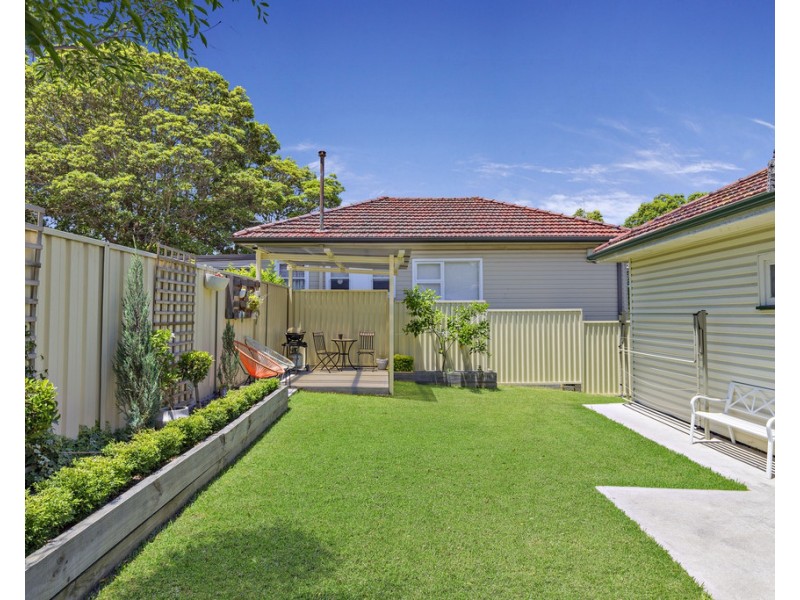 33 Waratah Street, Croydon Park NSW 2133