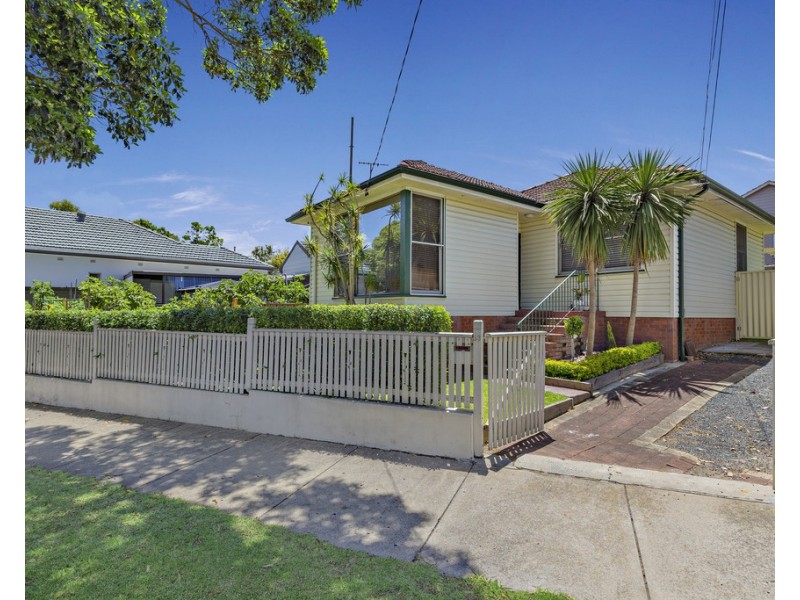 33 Waratah Street, Croydon Park NSW 2133