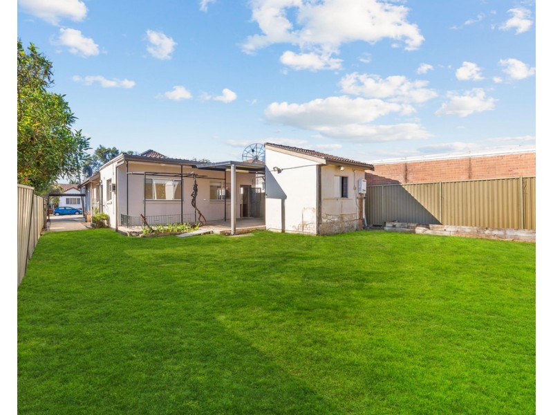 24 Persic Street, Belfield NSW 2191