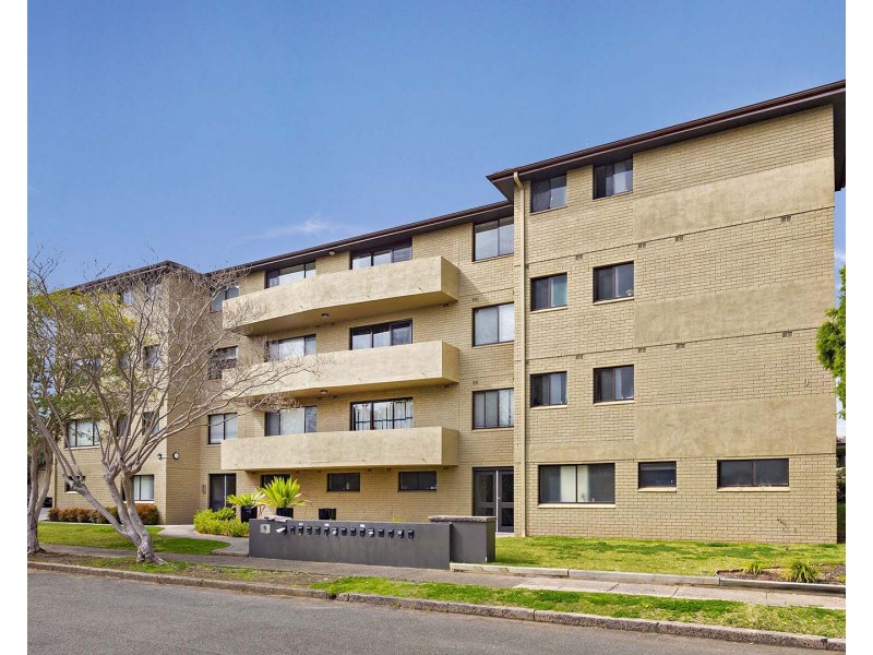 9/9 Taringa Street, Ashfield NSW 2131