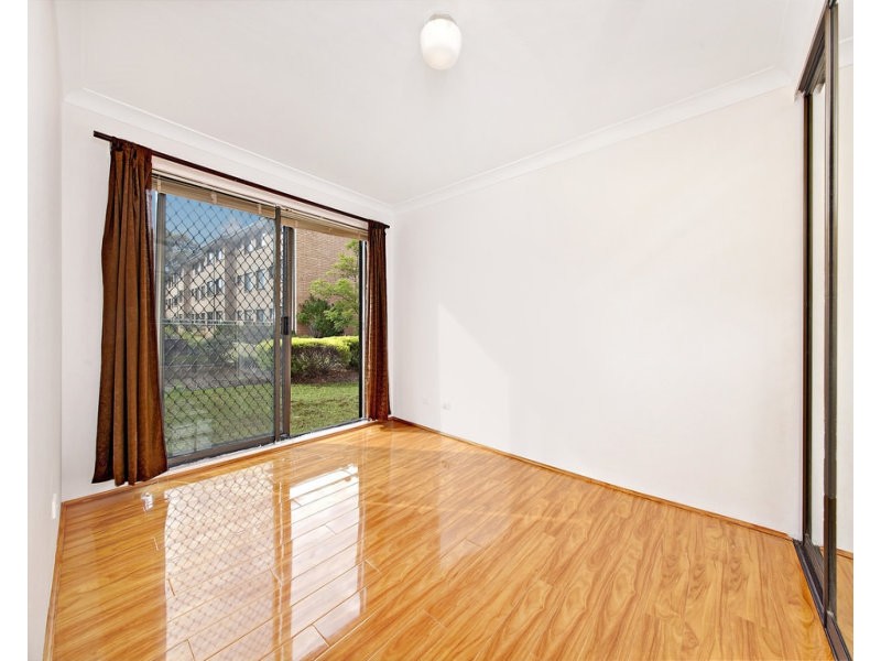 8/49 Flora Street, Kirrawee NSW 2232