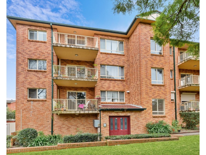 12/3a Queensborough Road, Croydon Park NSW 2133