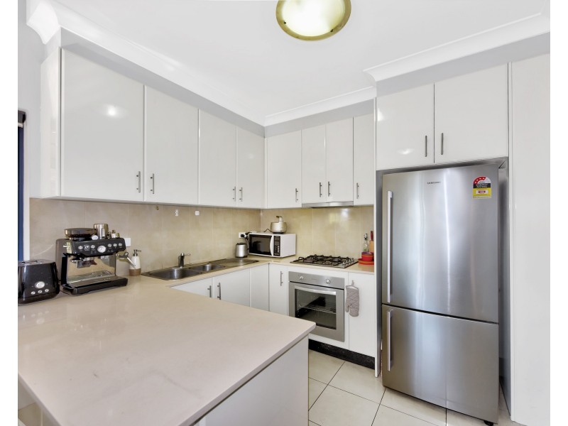 2/95 Alt Street, Ashfield NSW 2131