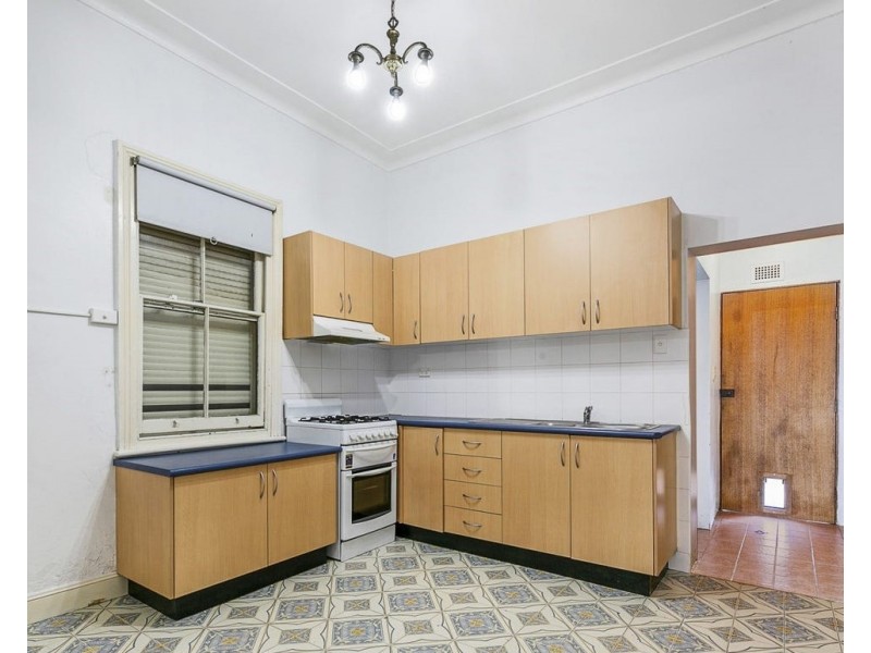 1 and 2/13 Sadlier Crescent, Petersham NSW 2049