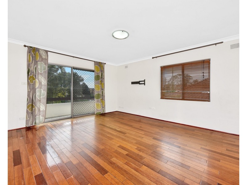 8/2-4 Hampden Street, Ashfield NSW 2131
