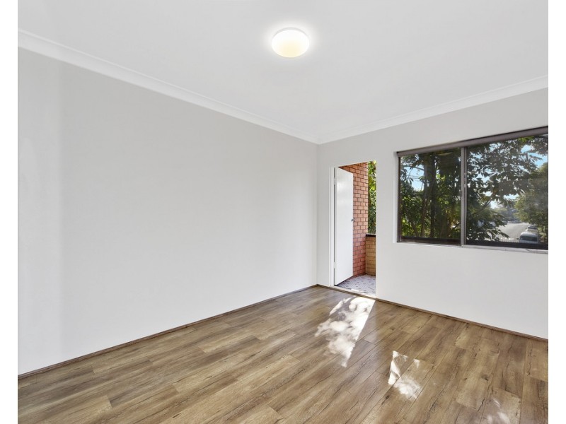 2/12-14 Wigram Street, Harris Park NSW 2150
