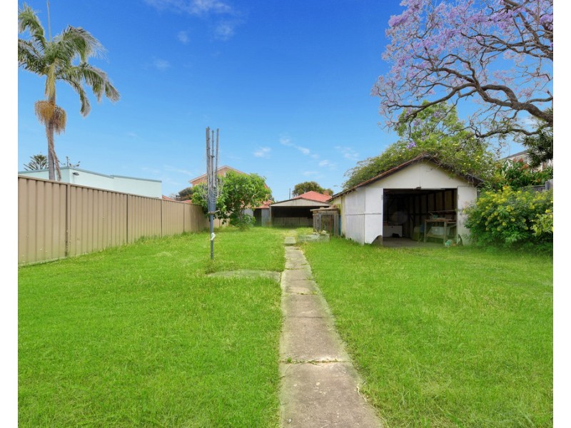 1 Lees Avenue, Croydon Park NSW 2133