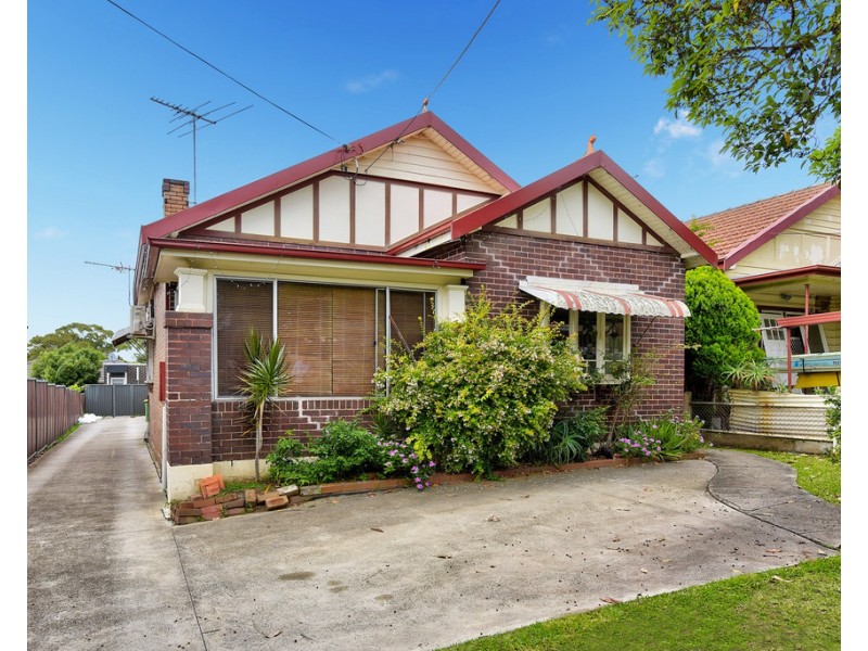 28 Lilac Street, Punchbowl NSW 2196