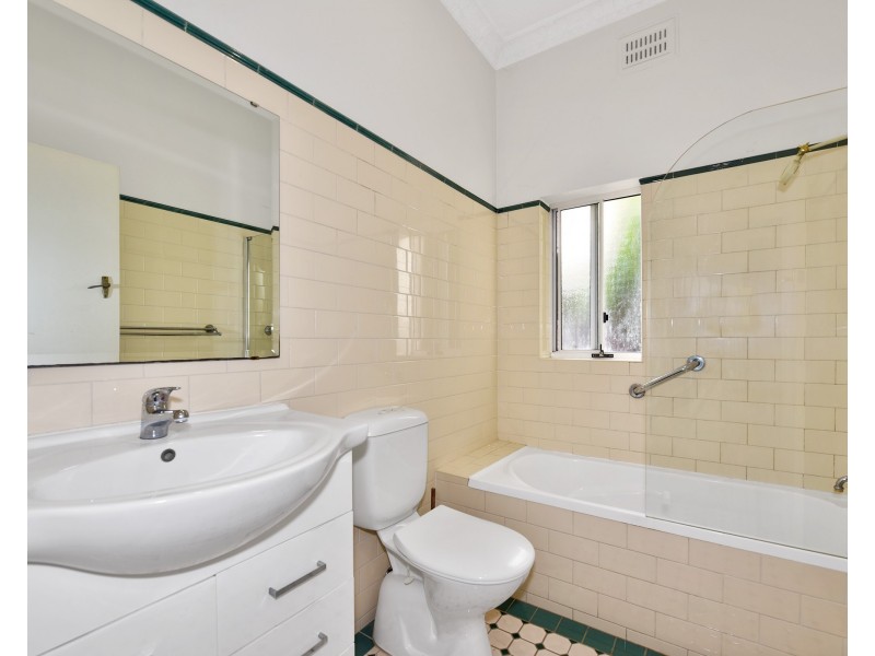 28 Lilac Street, Punchbowl NSW 2196