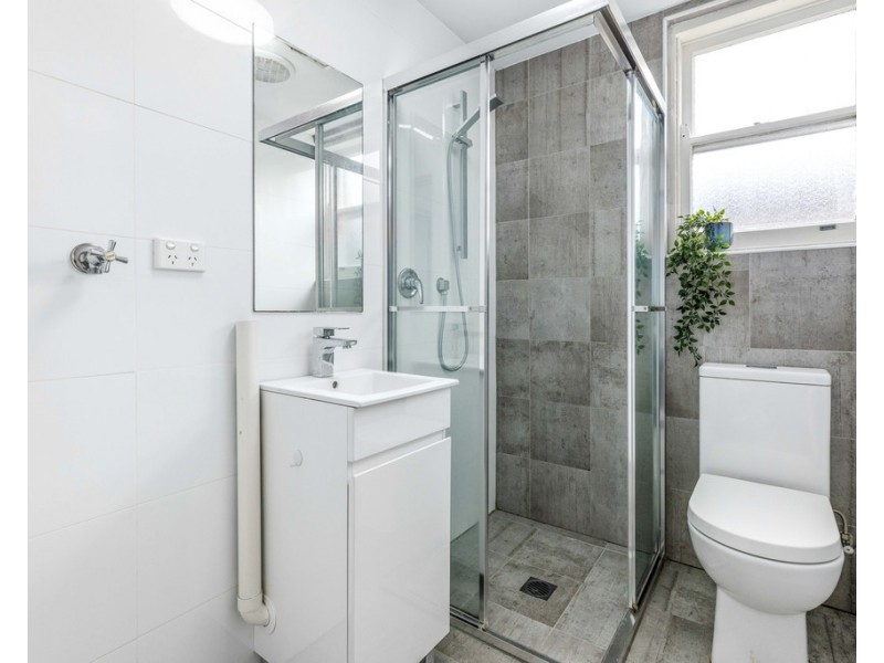 1/42 Robert Street, Ashfield NSW 2131