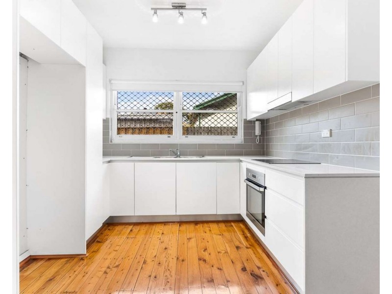 2/28A Henry Street, Ashfield NSW 2131