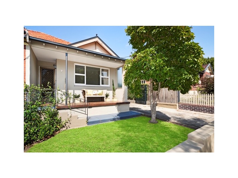7 Hammond Avenue, Croydon NSW 2132
