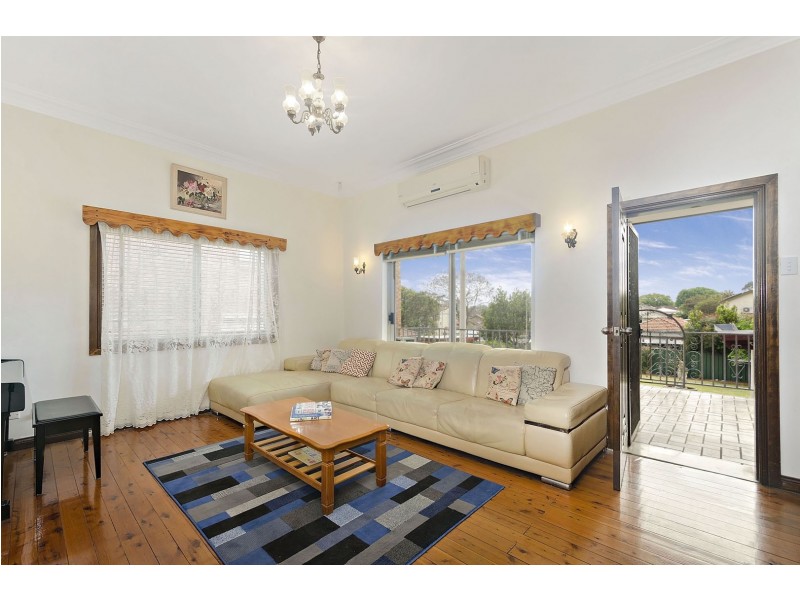 25 Woodlands Road, Ashbury NSW 2193