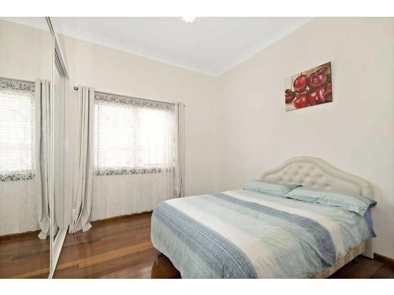 25 Woodlands Road, Ashbury NSW 2193