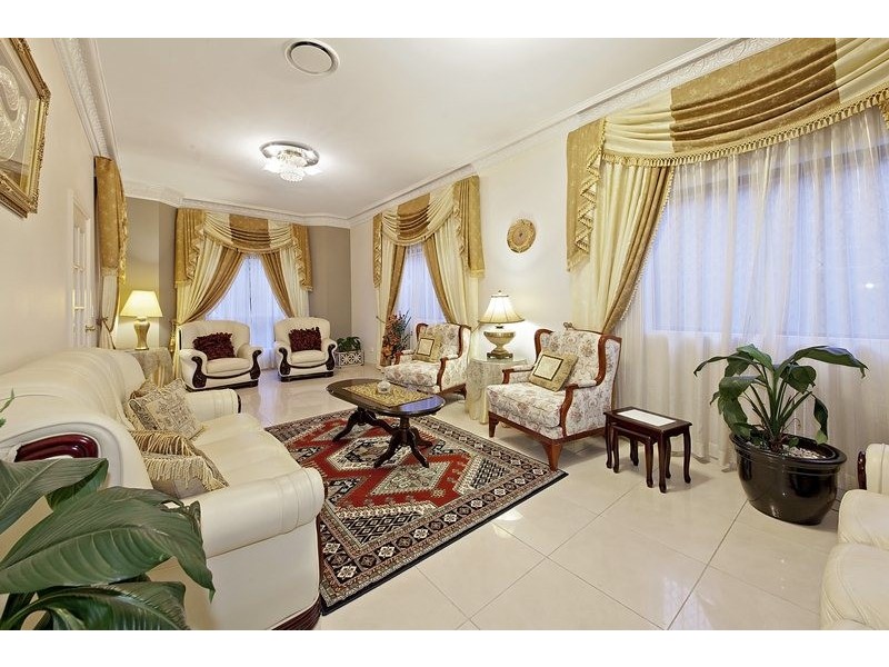 99 Seventh Avenue, Campsie NSW 2194