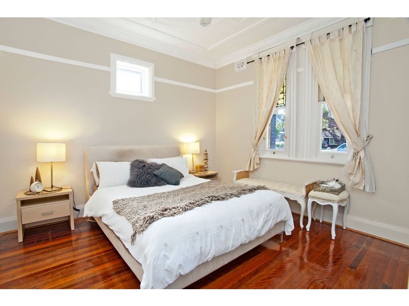 8 Banks Street, Ashfield NSW 2131