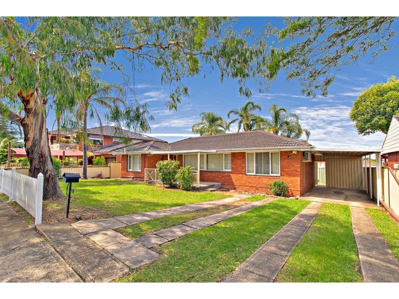 22 Kareela Crescent, Greenacre NSW 2190