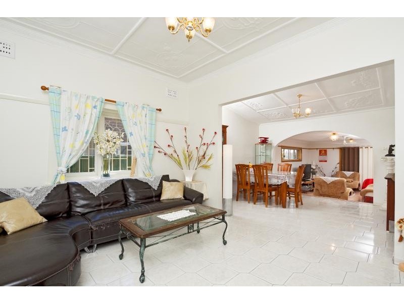 1 Palmer Street, Campsie NSW 2194