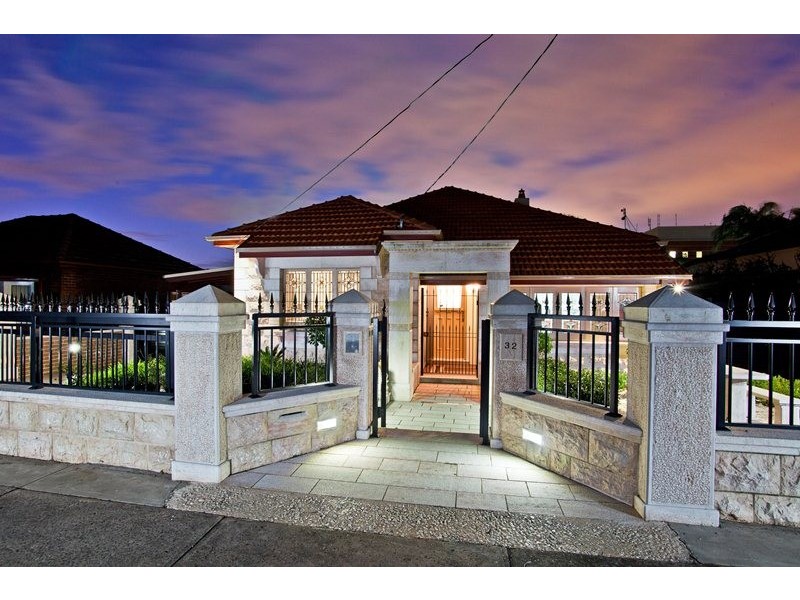 32 Waverley Street, Belmore NSW 2192