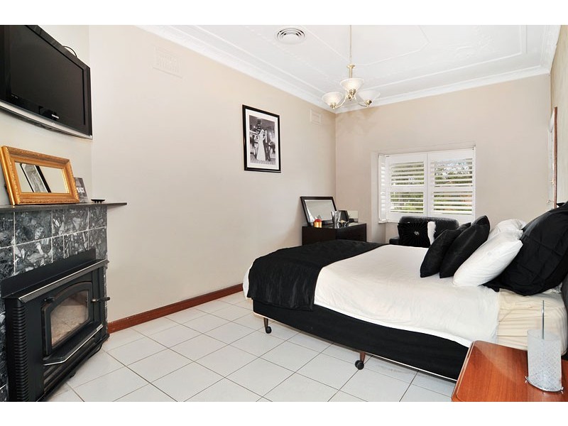 33 Omaha Street, Belfield NSW 2191