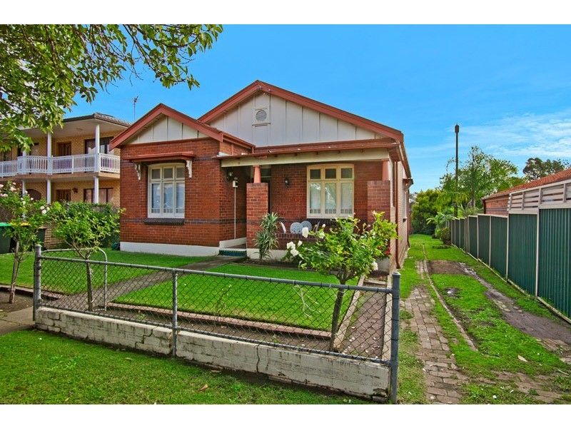 18 Lansdowne Street, Concord NSW 2137