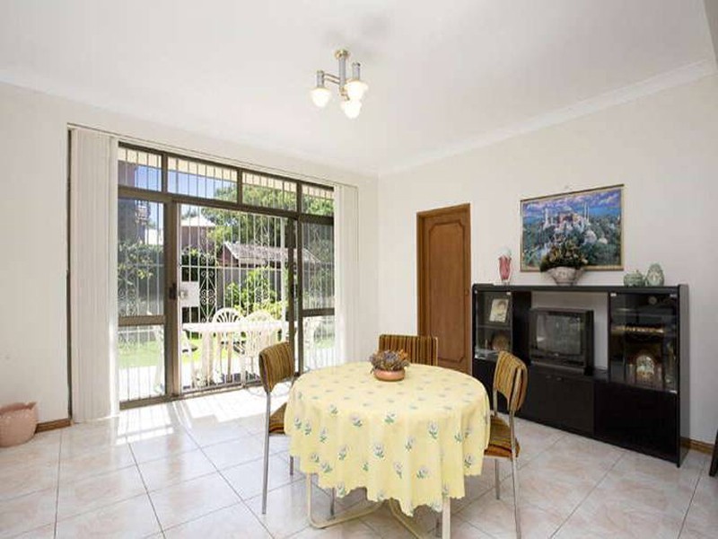 27 Roslyn Street, Ashbury NSW 2193