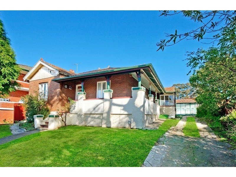 9 Kathleen Street, Wiley Park NSW 2195