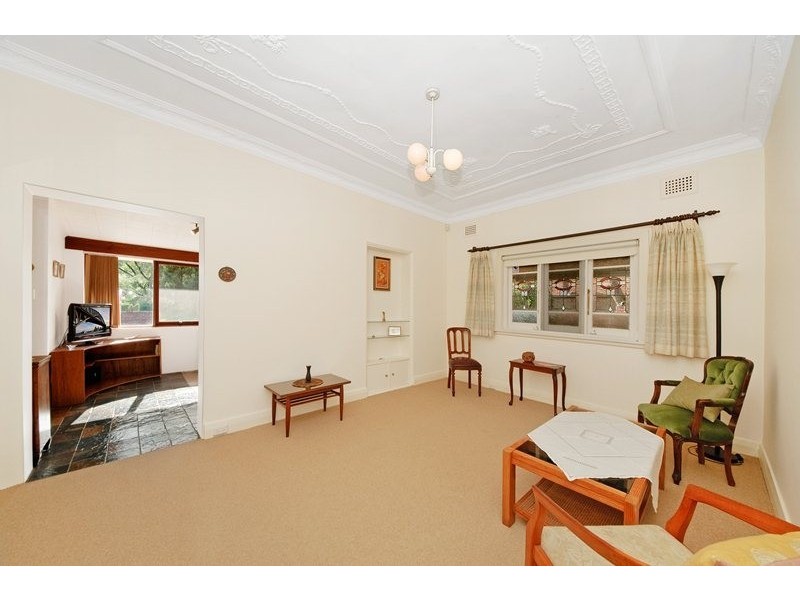 1 Birriwa Avenue, Belfield NSW 2191