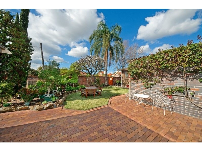 1 Birriwa Avenue, Belfield NSW 2191