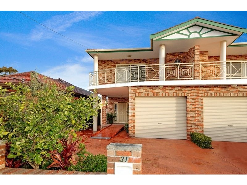 31  Buckland Street, Greenacre NSW 2190