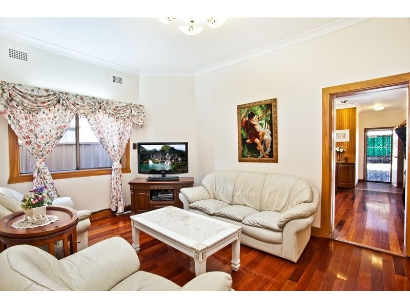 21 Scott Street, Belfield NSW 2191