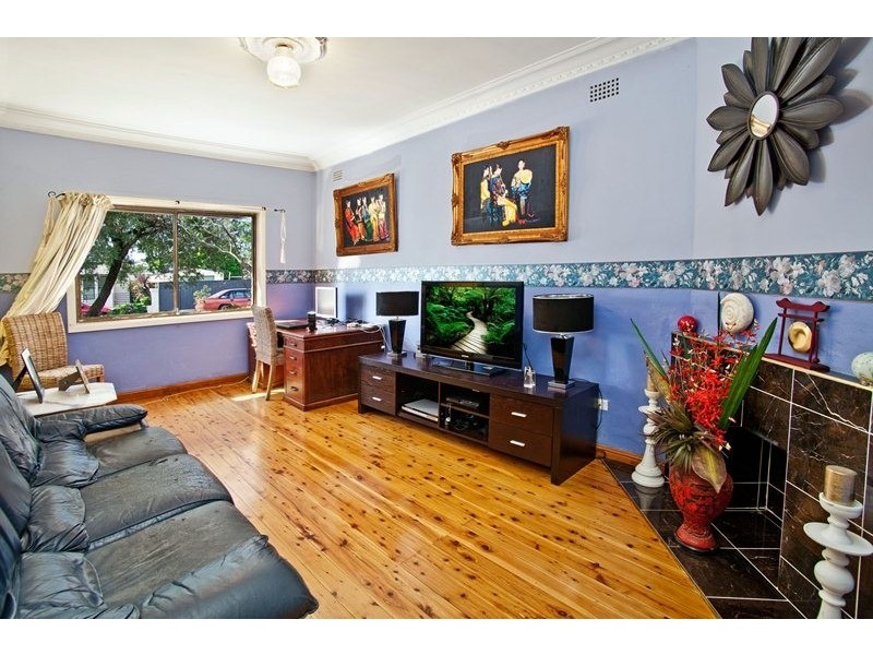 26 Indiana Avenue, Belfield NSW 2191