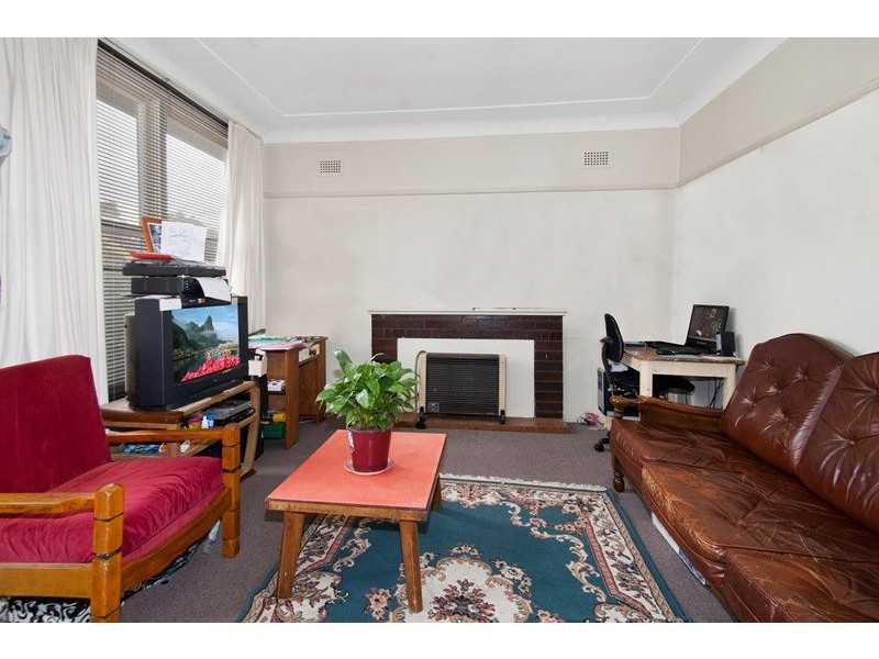 1 Excelsior Avenue, Belfield NSW 2191