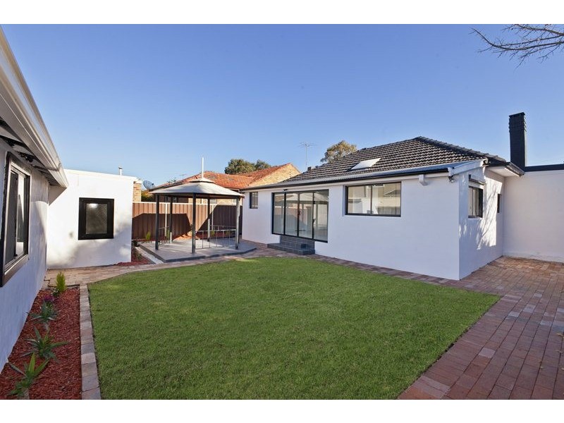 2 Fountain Avenue, Croydon Park NSW 2133