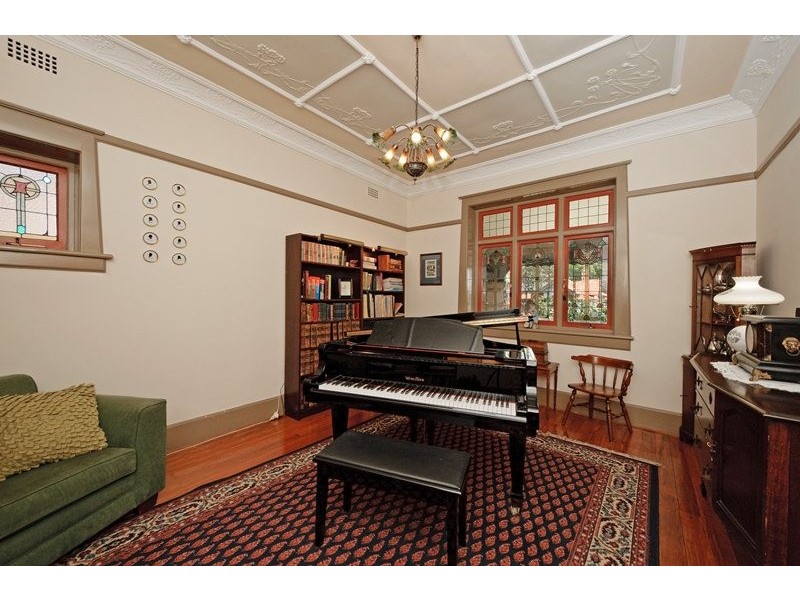 10 Chelmsford Avenue, Croydon NSW 2132