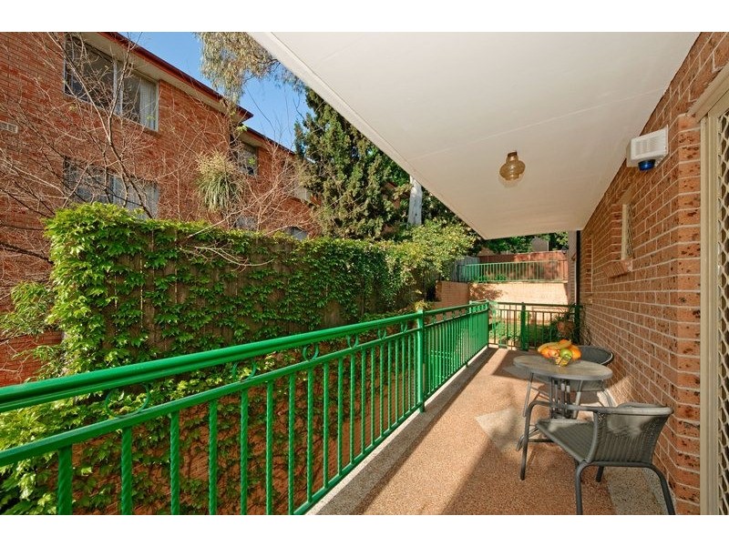 4/39 Jeffrey Street, Canterbury NSW 2193