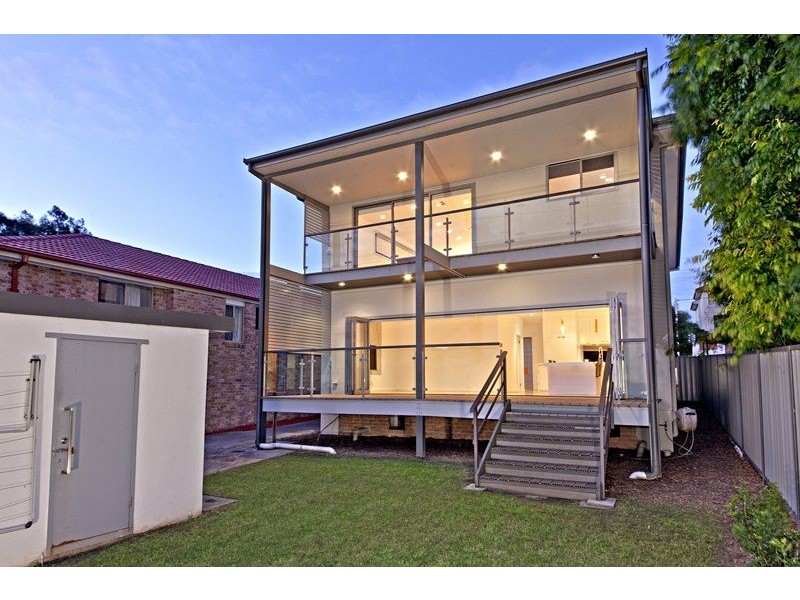 60 Walsh Avenue, Croydon Park NSW 2133