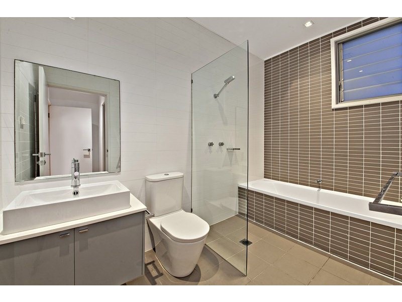 60 Walsh Avenue, Croydon Park NSW 2133