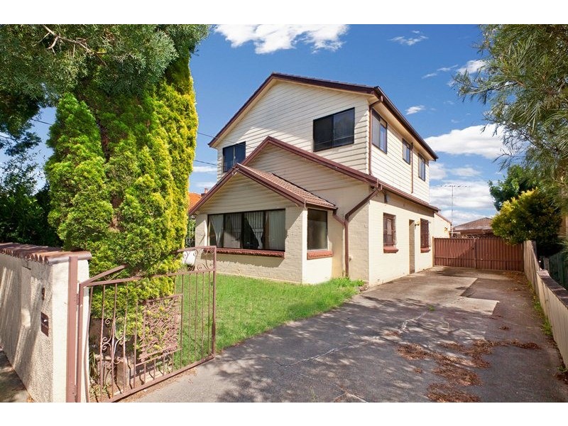 9 Yandarlo Street, Croydon Park NSW 2133