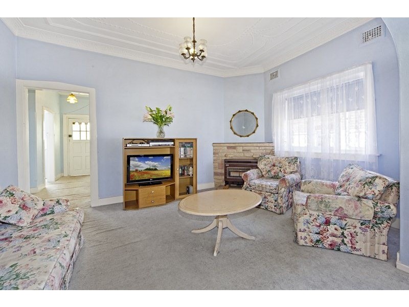 5 The Parade, Enfield NSW 2136