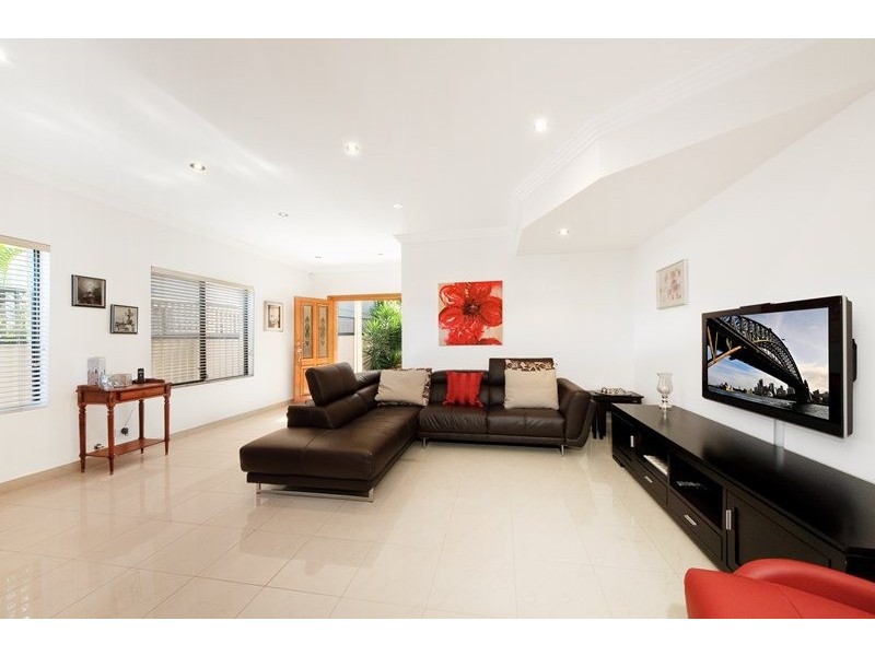 4a Parkview Avenue, Belfield NSW 2191