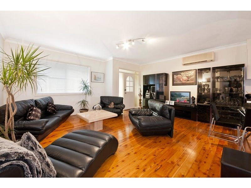 2/16 St Georges Road, Bexley NSW 2207