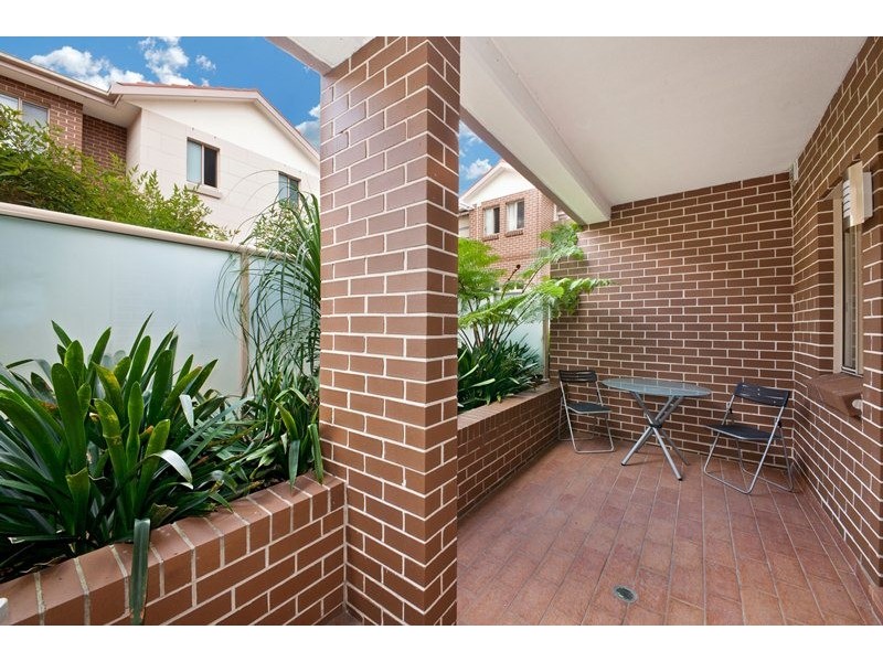 2/70-74 Burwood Road Burwood Heights area (Cnr Lily St), Burwood NSW 2134