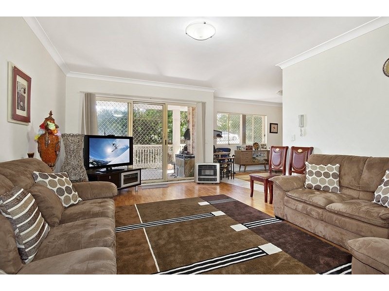 2/75 Cairds Avenue, Bankstown NSW 2200